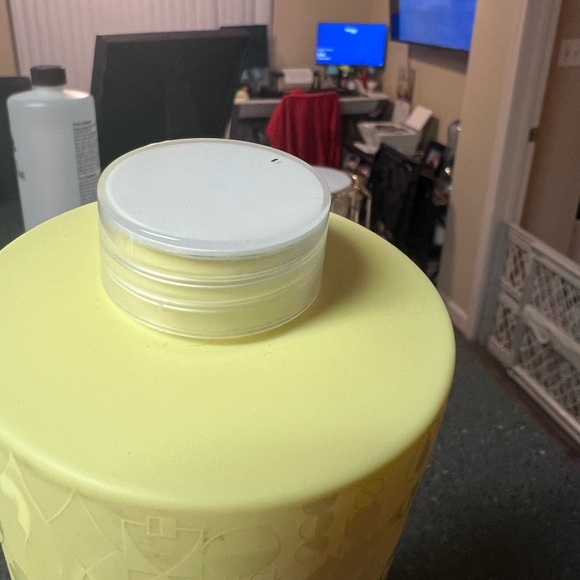 Amika Pro Smooth Over Shampoo Liter Brand New 33 oz - Picture 4 of 4